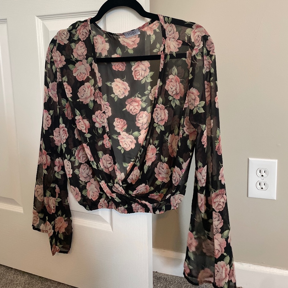 Tobi rose top